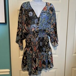 Zara women's Multi Color Dress Size Medium Beautiful‎ And Flowey